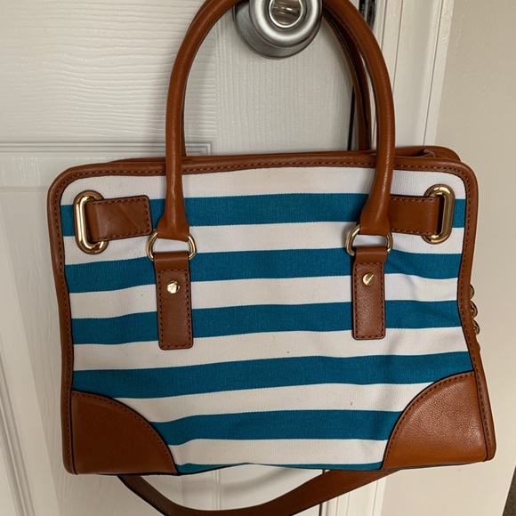 EUC- Micheal Kors purse - Picture 2 of 4